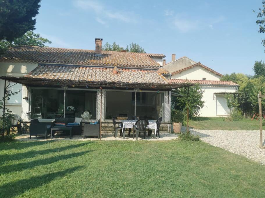 Maison Avec Piscine Dans Village Provencal. Courthezon Екстер'єр фото
