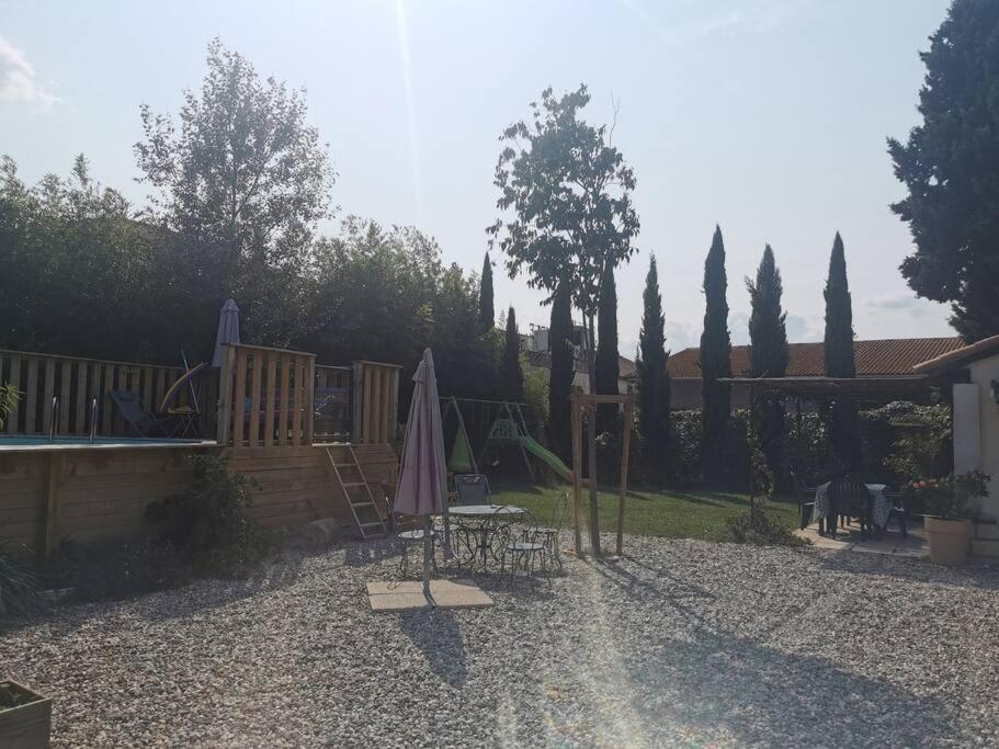 Maison Avec Piscine Dans Village Provencal. Courthezon Екстер'єр фото