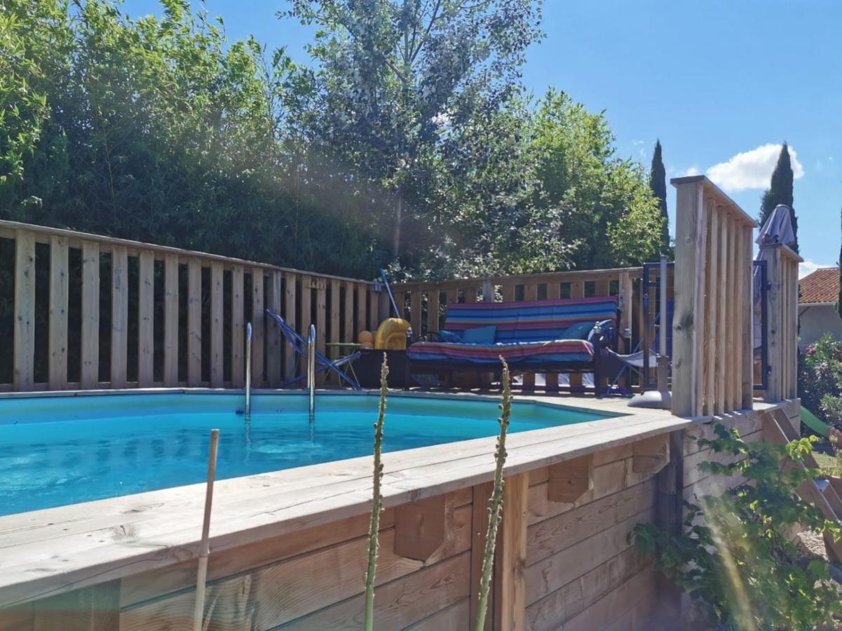 Maison Avec Piscine Dans Village Provencal. Courthezon Екстер'єр фото