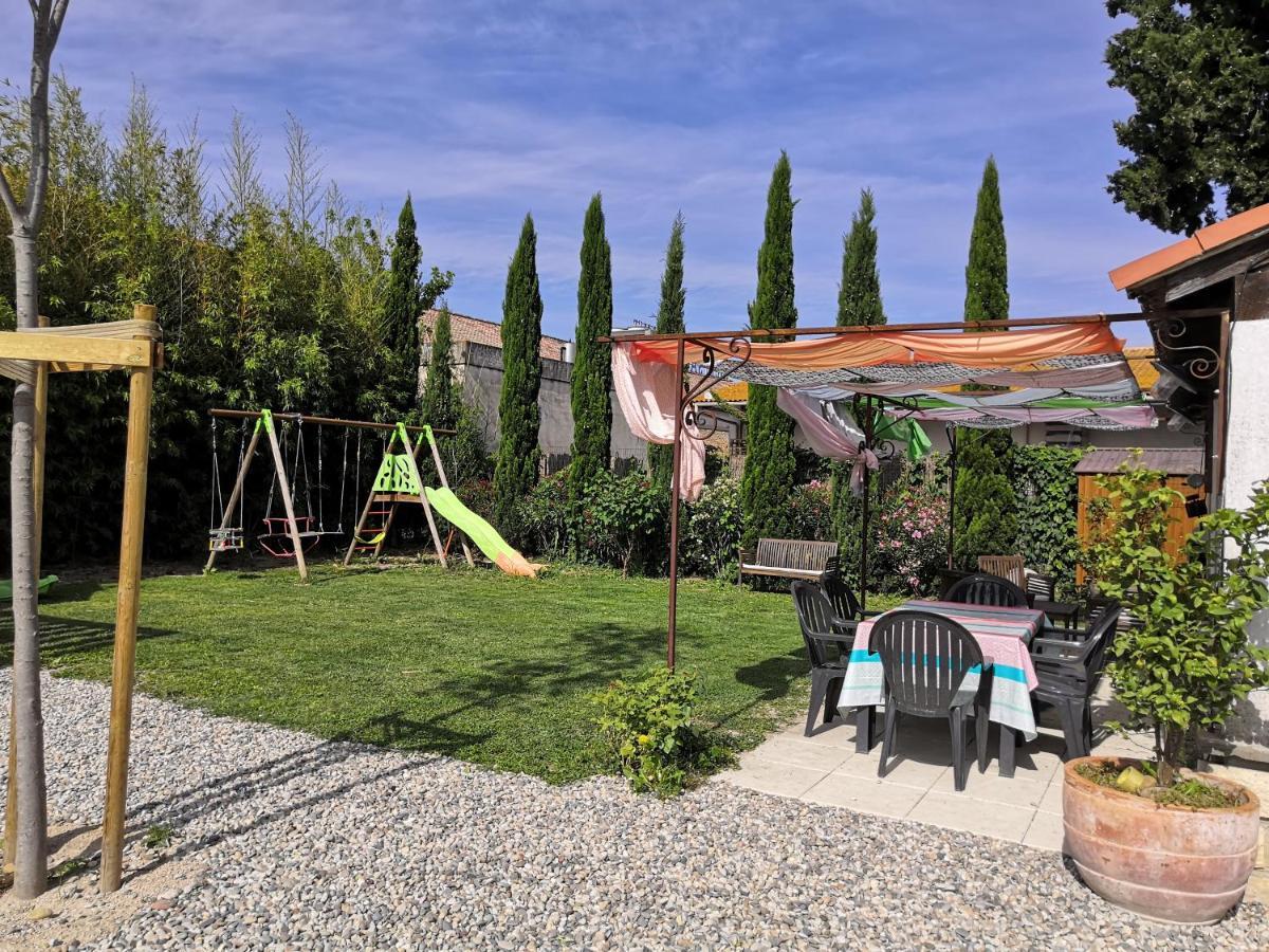 Maison Avec Piscine Dans Village Provencal. Courthezon Екстер'єр фото